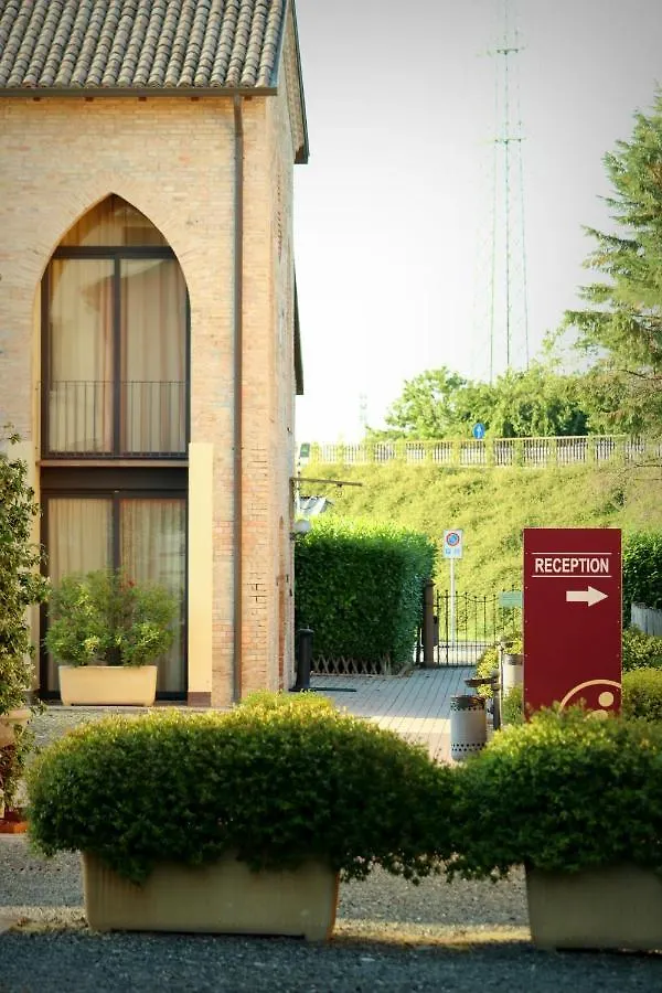Апартаменты Villa Meli Lupi - Residenze Temporanee Парма