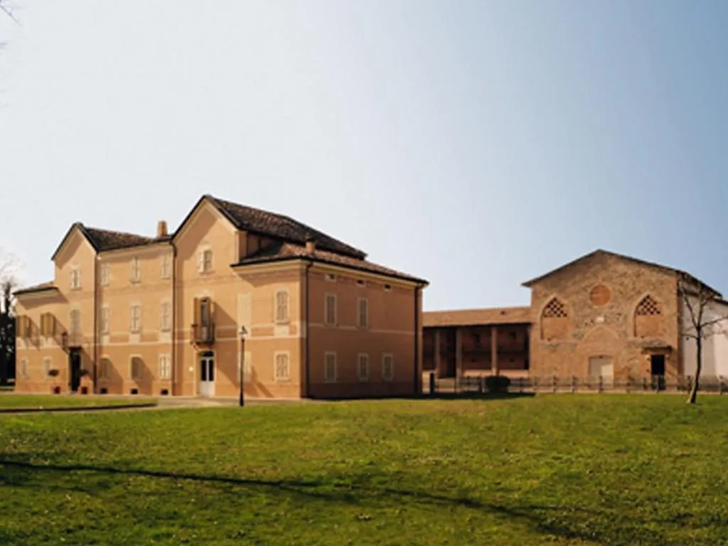 Villa Meli Lupi - Residenze Temporanee Parma Apartment